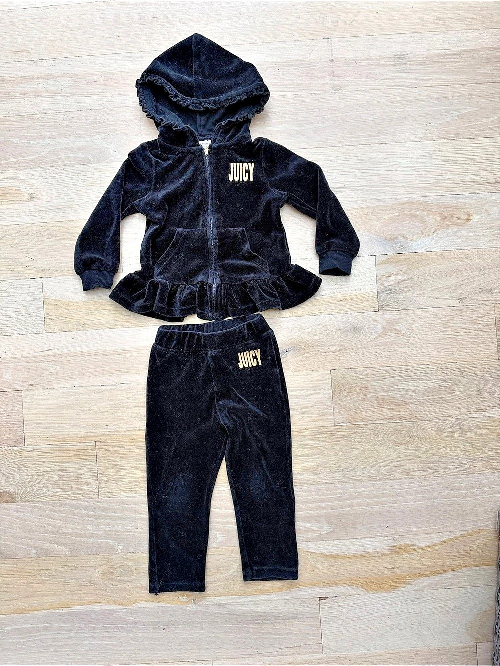 Juicy Couture Toddler Girls Velour Ruffle Hoodie and Jogger Tracksuit Set Girls
